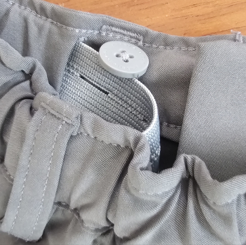 Boys Under Armour Dress Shorts - Picture 6 of 7